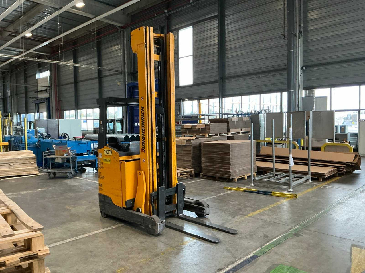 JUNGHEINRICH - 2014 - ETV214 - FORKLIFT - Вилушкар: слика 3 JUNGHEINRICH - 2014 - ETV214 - FORKLIFT - Вилушкар: слика 3