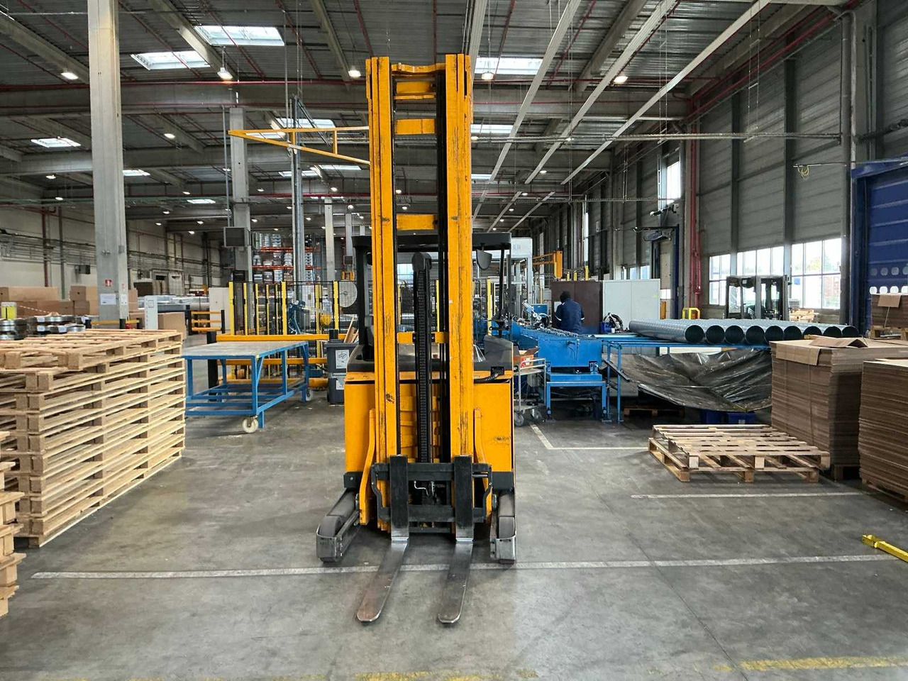 JUNGHEINRICH - 2014 - EVT214 - FORKLIFT - Вилушкар: слика 2 JUNGHEINRICH - 2014 - EVT214 - FORKLIFT - Вилушкар: слика 2