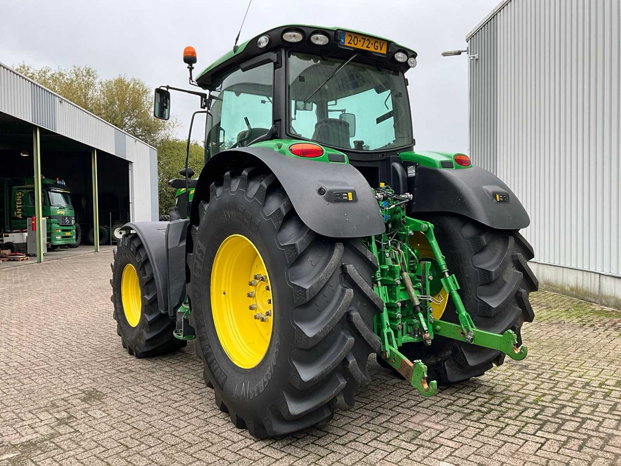 John Deere 6210R - Трактор: слика 2 John Deere 6210R - Трактор: слика 2