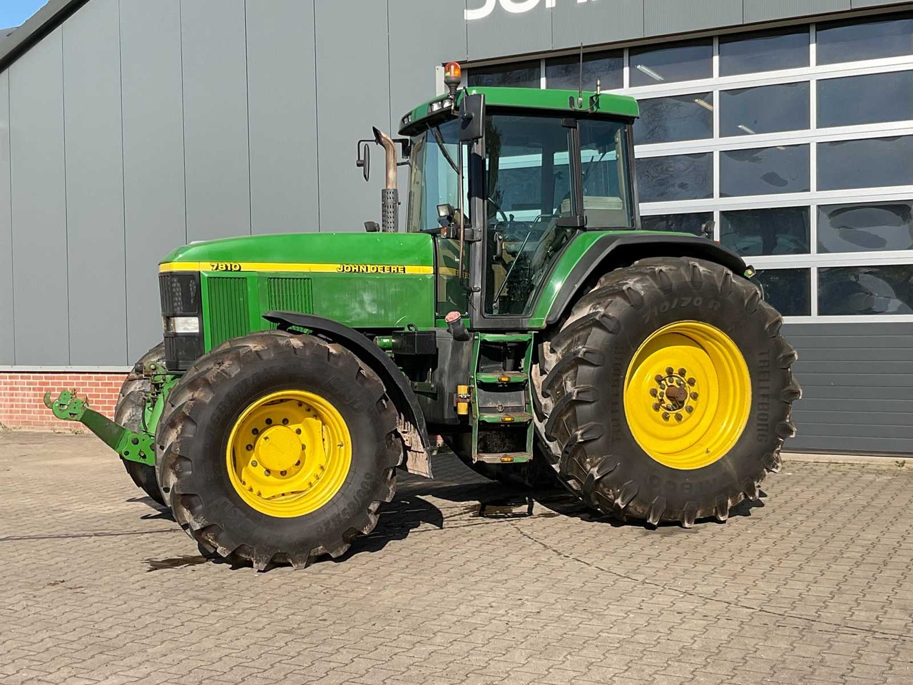 John Deere 7810 - Трактор: слика 3 John Deere 7810 - Трактор: слика 3