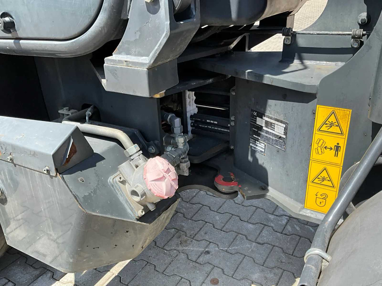 Натоварувач на тркала KOMATSU WA80-6 2015 WHEEL LOADER: слика 12 Натоварувач на тркала KOMATSU WA80-6 2015 WHEEL LOADER: слика 12