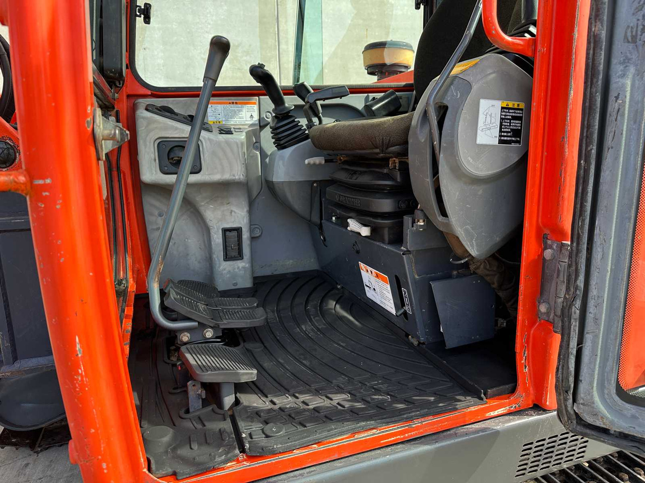 Багер KUBOTA - KX185-3 - MIDI EXCAVATOR: слика 31 Багер KUBOTA - KX185-3 - MIDI EXCAVATOR: слика 31