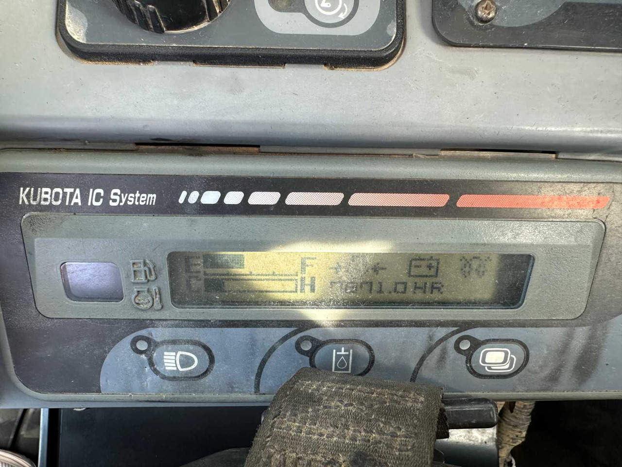 Багер KUBOTA - KX185-3 - MIDI EXCAVATOR: слика 36 Багер KUBOTA - KX185-3 - MIDI EXCAVATOR: слика 36