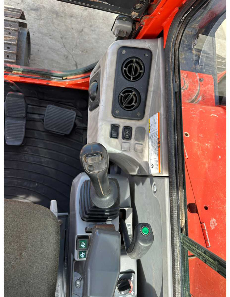 Багер KUBOTA - KX185-3 - MIDI EXCAVATOR: слика 33 Багер KUBOTA - KX185-3 - MIDI EXCAVATOR: слика 33