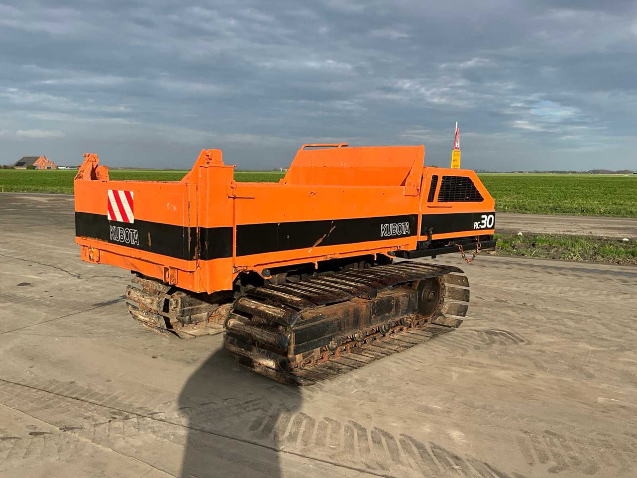 KUBOTA RC-30 TRACKED DUMPER - Мини истоварувач: слика 2 KUBOTA RC-30 TRACKED DUMPER - Мини истоварувач: слика 2