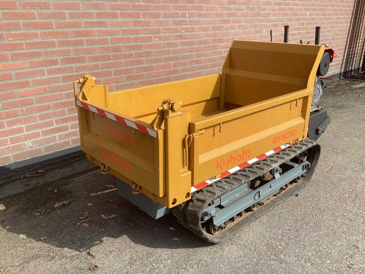 KUBOTA RY601D-3 - Истоварувач: слика 5 KUBOTA RY601D-3 - Истоварувач: слика 5