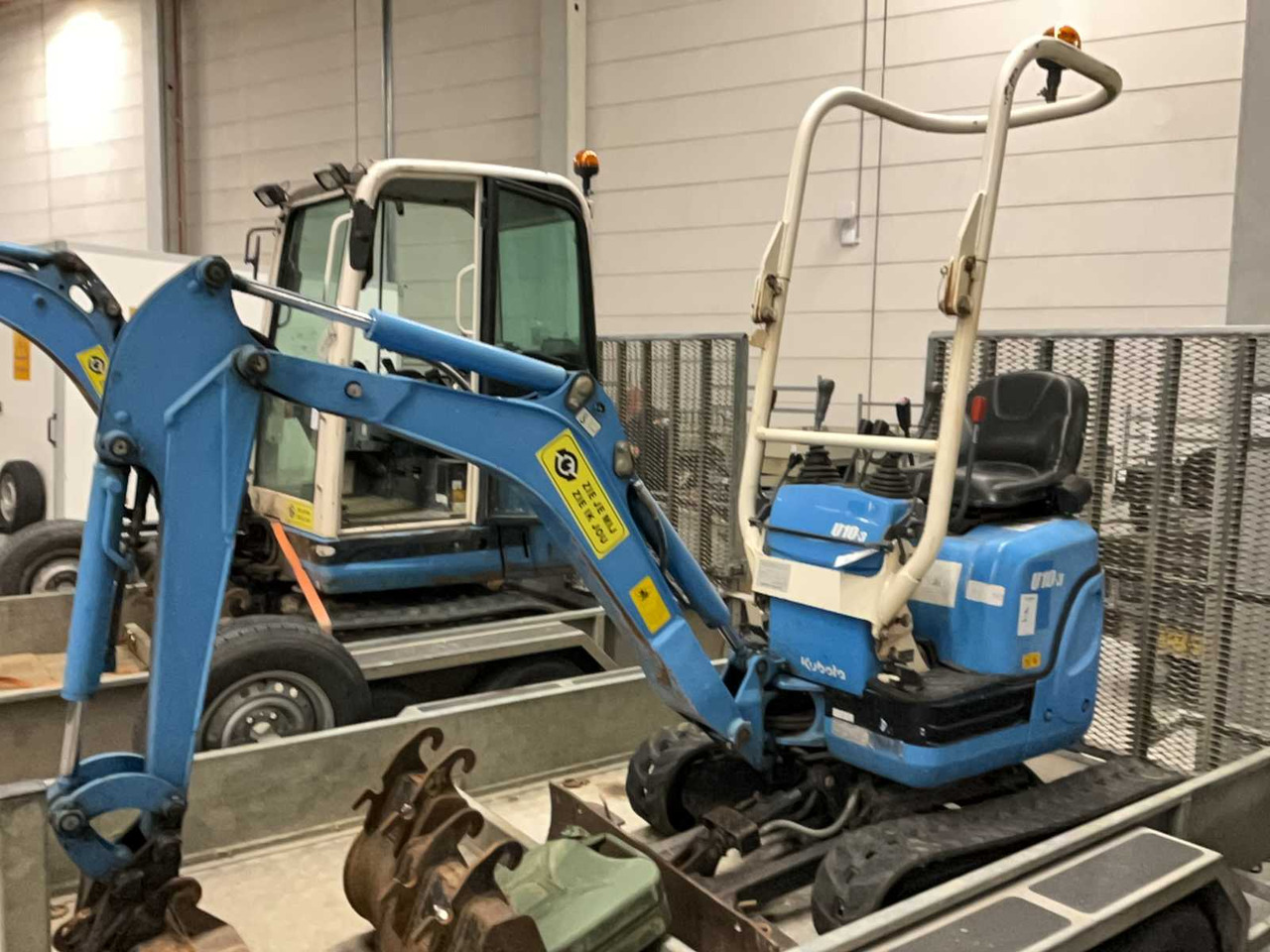 KUBOTA U10-3 - Мини багер: слика 1 KUBOTA U10-3 - Мини багер: слика 1