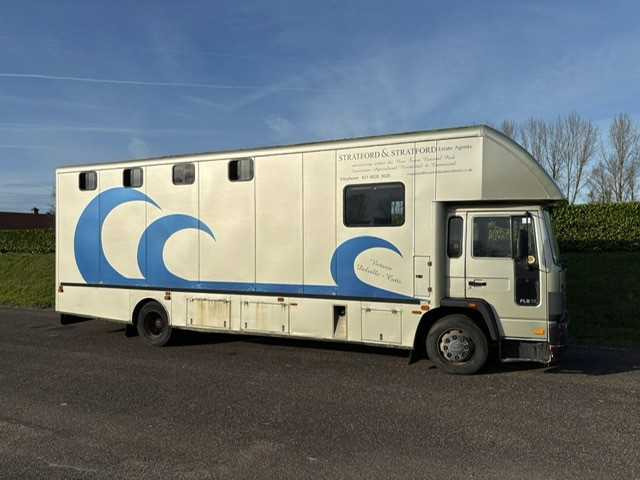 1993 VOLVO FL 612 TRUCK HORSE TRAILER - Камион: слика 3 1993 VOLVO FL 612 TRUCK HORSE TRAILER - Камион: слика 3