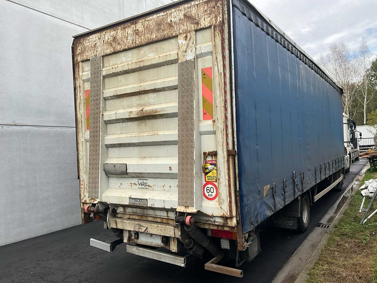 2008 IVECO EUROCARGO 120E22 - CURTAINSIDER & TAILGATE - Камион: слика 5 2008 IVECO EUROCARGO 120E22 - CURTAINSIDER & TAILGATE - Камион: слика 5