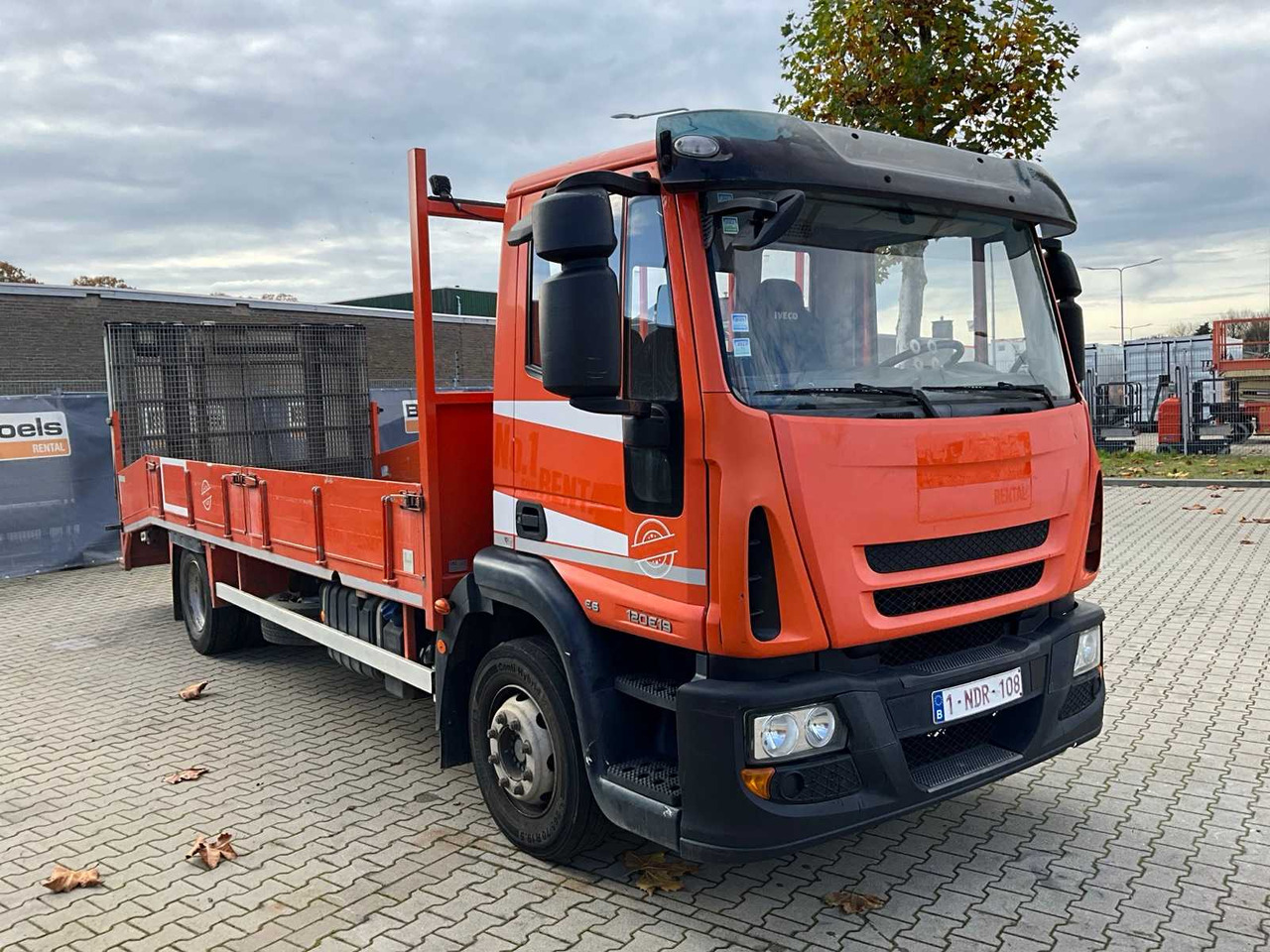 2015 IVECO EUROCARGO 120E19 RAMP TRUCK - Камион: слика 4 2015 IVECO EUROCARGO 120E19 RAMP TRUCK - Камион: слика 4