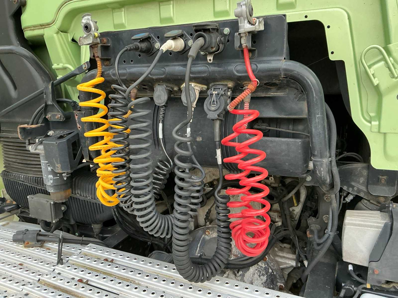 Камион 2017 MAN TGX 18.500 SEMI-TRAILER TRACTOR: слика 12 Камион 2017 MAN TGX 18.500 SEMI-TRAILER TRACTOR: слика 12