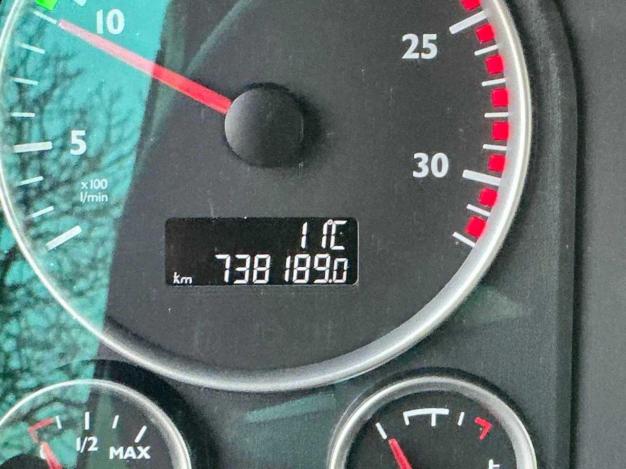 Камион 2017 MAN TGX 18.500 SEMI-TRAILER TRACTOR: слика 20 Камион 2017 MAN TGX 18.500 SEMI-TRAILER TRACTOR: слика 20