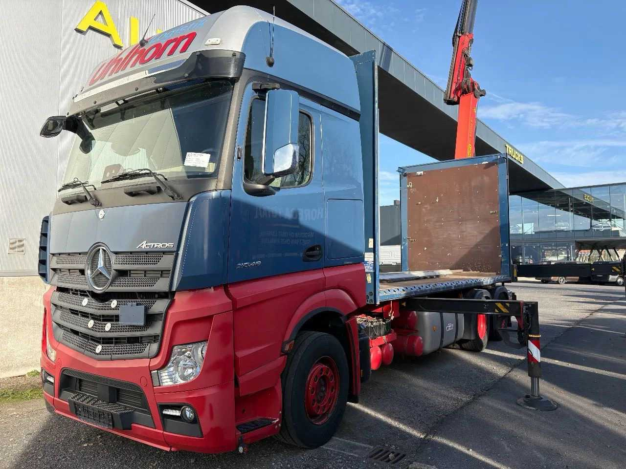 2018 MERCEDES-BENZ ACTROS 2548 TRUCK WITH LOADING CRANE - Камион: слика 1 2018 MERCEDES-BENZ ACTROS 2548 TRUCK WITH LOADING CRANE - Камион: слика 1