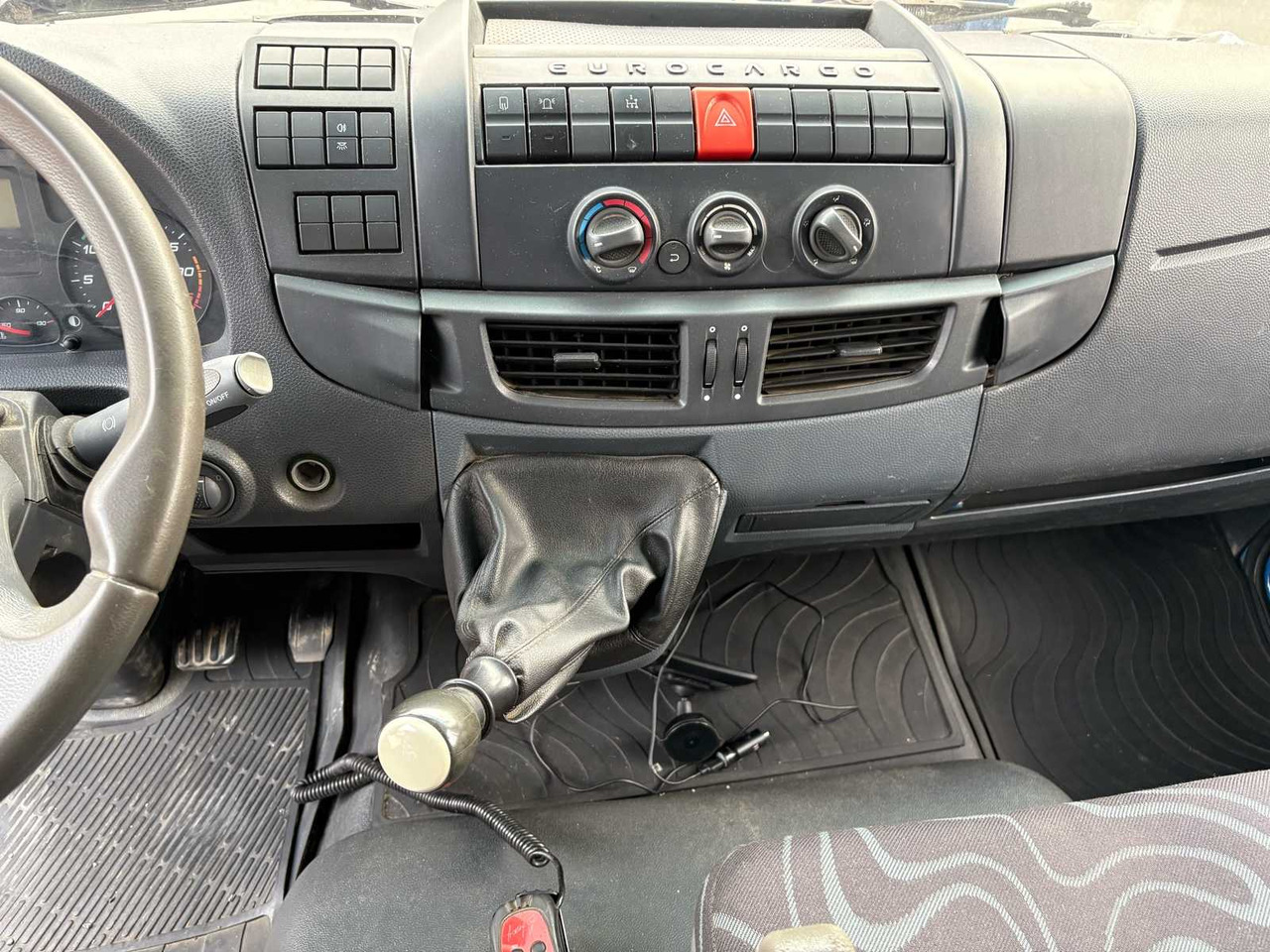 Камион IVECO CARGO HOOKLIFT FROM 2015 – INCL. 3 CONTAINERS: слика 17 Камион IVECO CARGO HOOKLIFT FROM 2015 – INCL. 3 CONTAINERS: слика 17