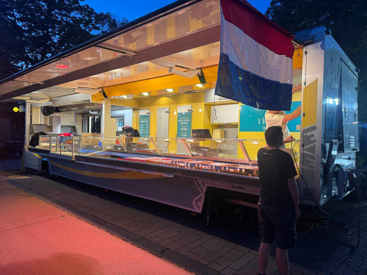 MAN 8-224 TRUCK WITH SEMI-TRAILER SALES - Камион: слика 3 MAN 8-224 TRUCK WITH SEMI-TRAILER SALES - Камион: слика 3