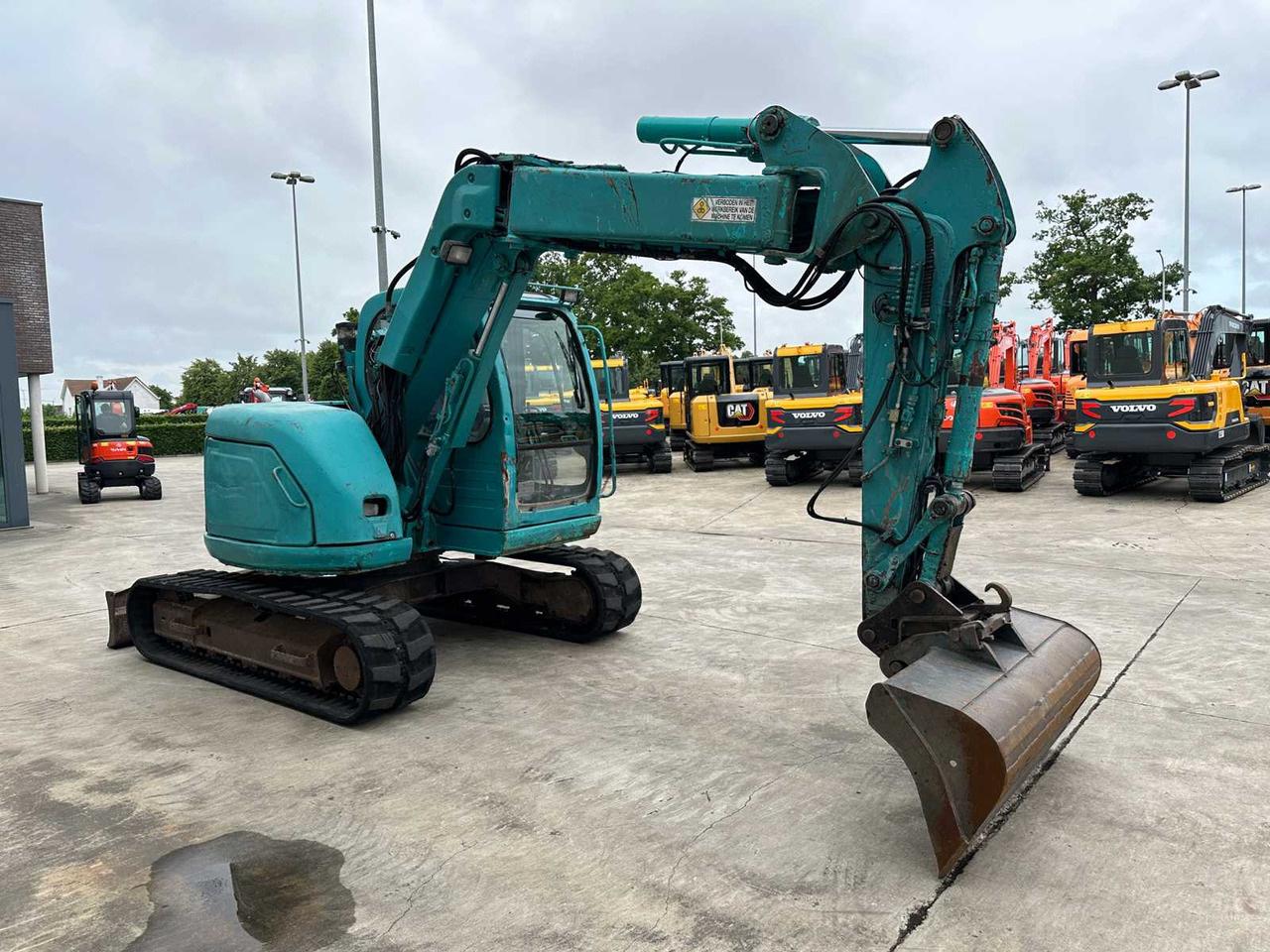 Kobelco SK70SR - Багер гасеничар: слика 3 Kobelco SK70SR - Багер гасеничар: слика 3
