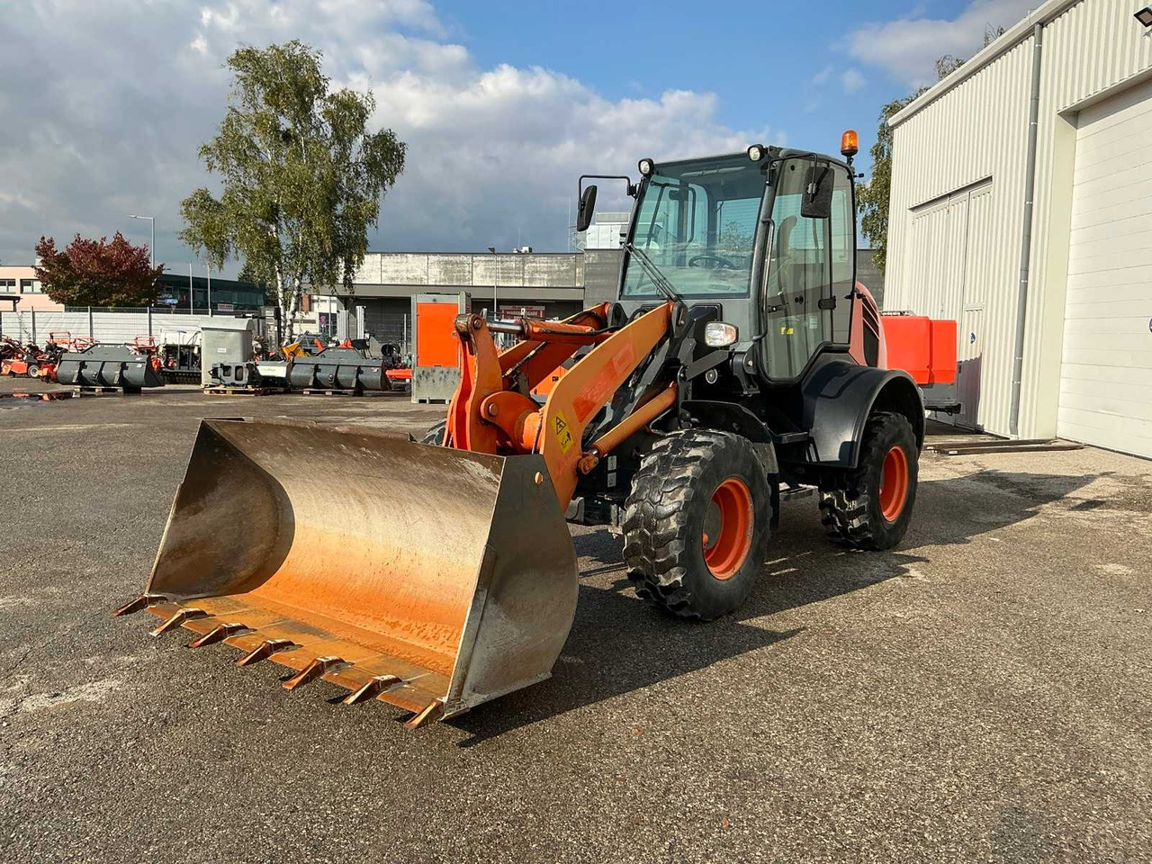 Komatsu WA100M-7 - Натоварувач на тркала: слика 2 Komatsu WA100M-7 - Натоварувач на тркала: слика 2