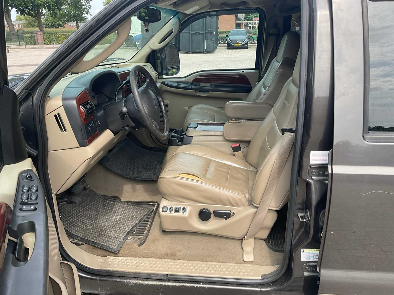 Комбе 2005 FORD F-250 FX4 OFF ROAD V8 COMMERCIAL VEHICLE: слика 18 Комбе 2005 FORD F-250 FX4 OFF ROAD V8 COMMERCIAL VEHICLE: слика 18