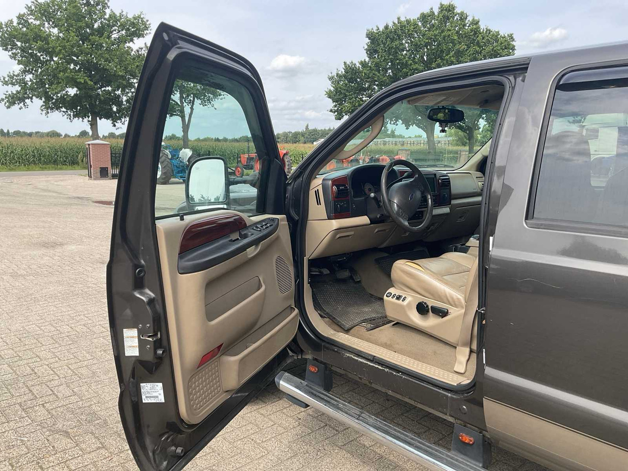 Комбе 2005 FORD F-250 FX4 OFF ROAD V8 COMMERCIAL VEHICLE: слика 17 Комбе 2005 FORD F-250 FX4 OFF ROAD V8 COMMERCIAL VEHICLE: слика 17