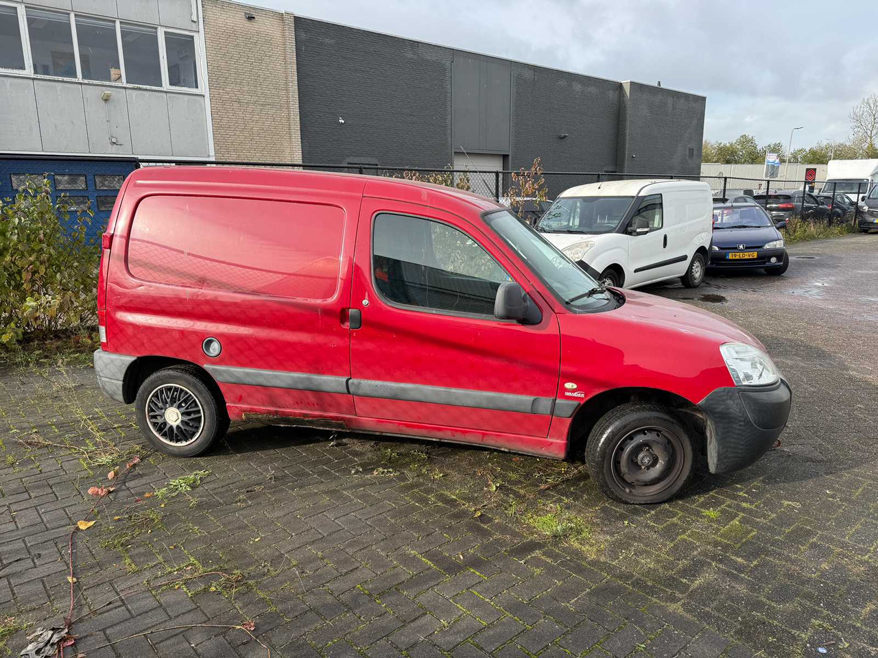 2006 PEUGEOT PARTNER COMMERCIAL VEHICLE - Комбе: слика 4 2006 PEUGEOT PARTNER COMMERCIAL VEHICLE - Комбе: слика 4