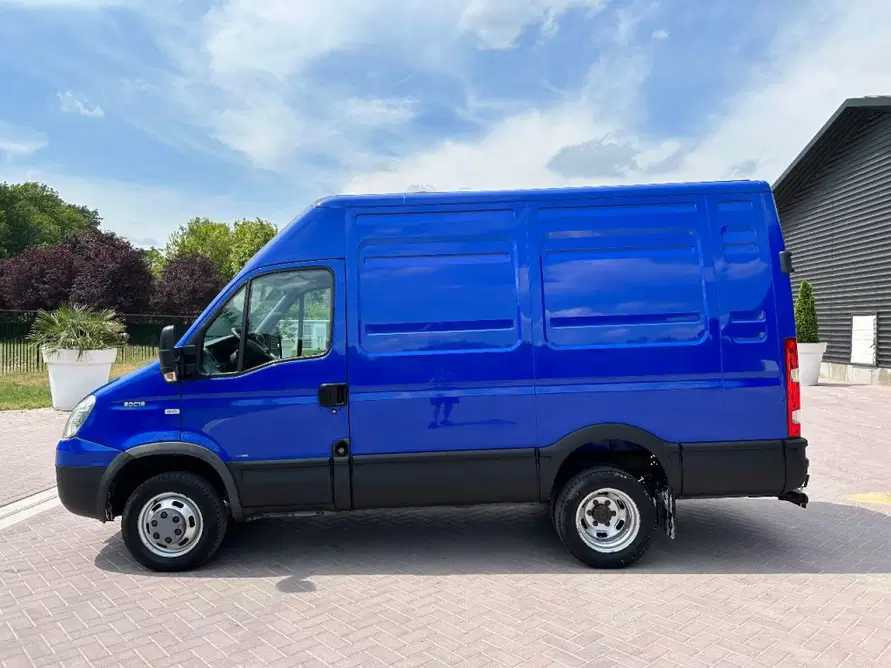 2008 IVECO DAILY 50C18 AIR BRAKES COMMERCIAL VEHICLE - Комбе: слика 4 2008 IVECO DAILY 50C18 AIR BRAKES COMMERCIAL VEHICLE - Комбе: слика 4