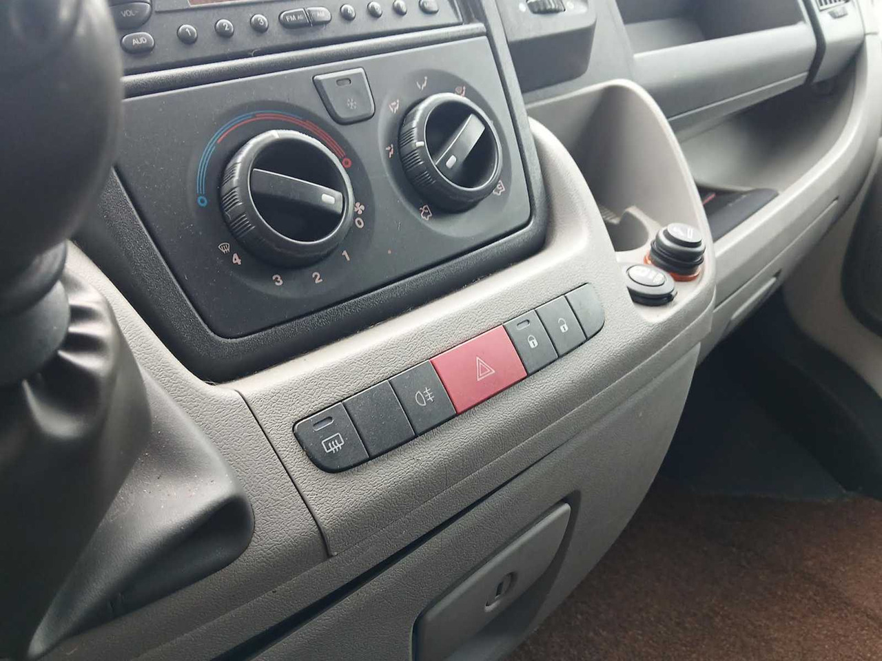 Комбе 2010 CITROEN JUMPER COMMERCIAL VEHICLE: слика 8 Комбе 2010 CITROEN JUMPER COMMERCIAL VEHICLE: слика 8