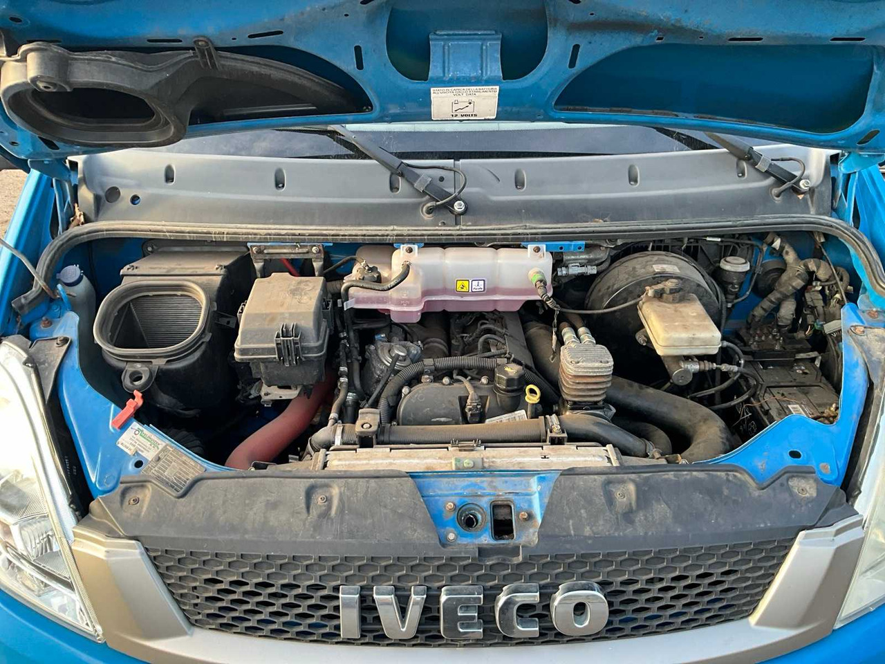 Комбе 2011 IVECO DAILY 40C18/T COMMERCIAL VEHICLE: слика 21