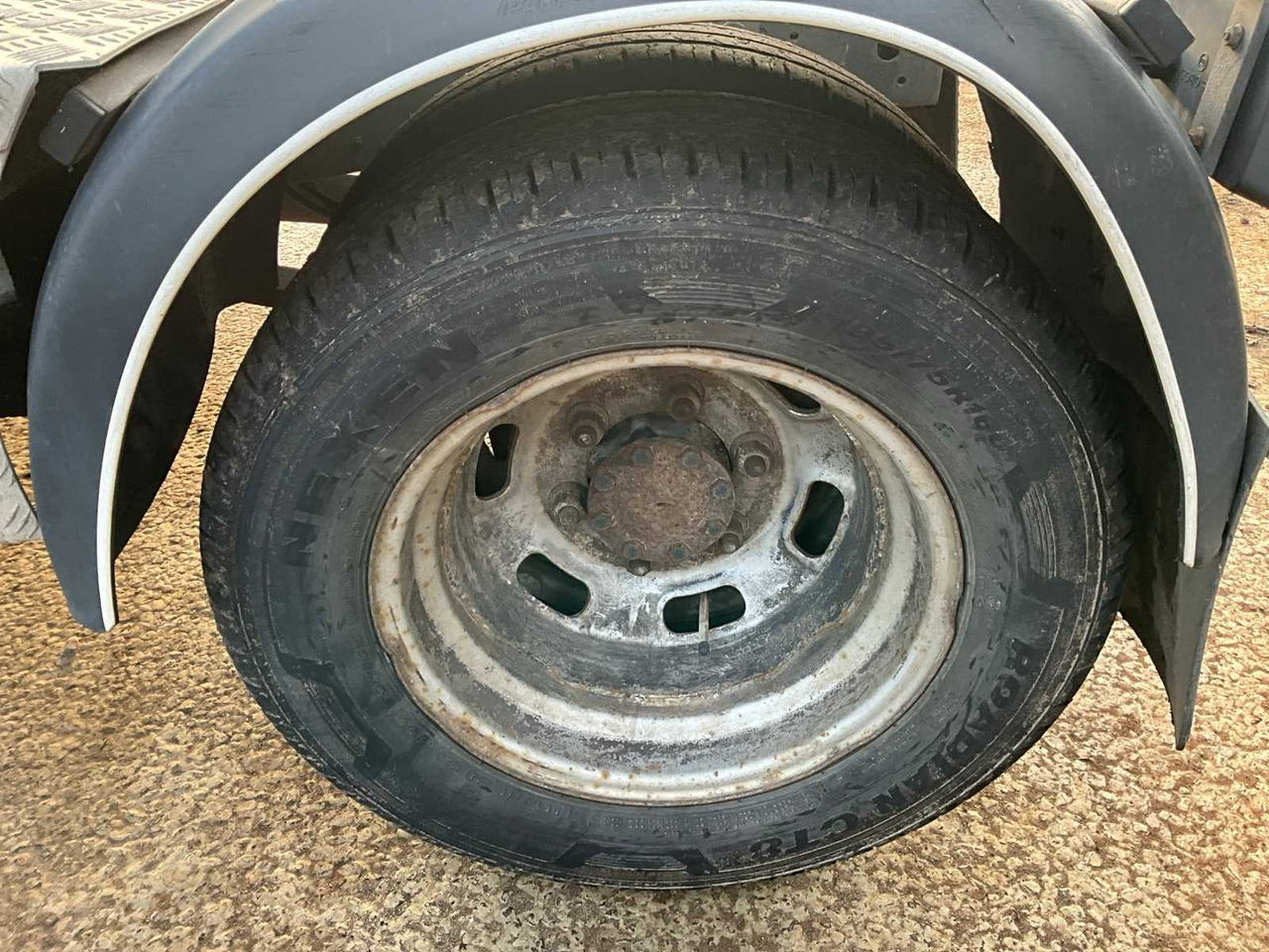 Комбе 2011 IVECO DAILY 40C18/T COMMERCIAL VEHICLE: слика 19