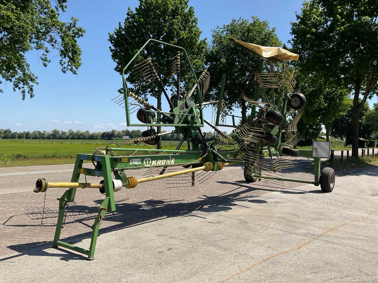 Krone Swadro 1201 - Превртувачка опрема: слика 1 Krone Swadro 1201 - Превртувачка опрема: слика 1