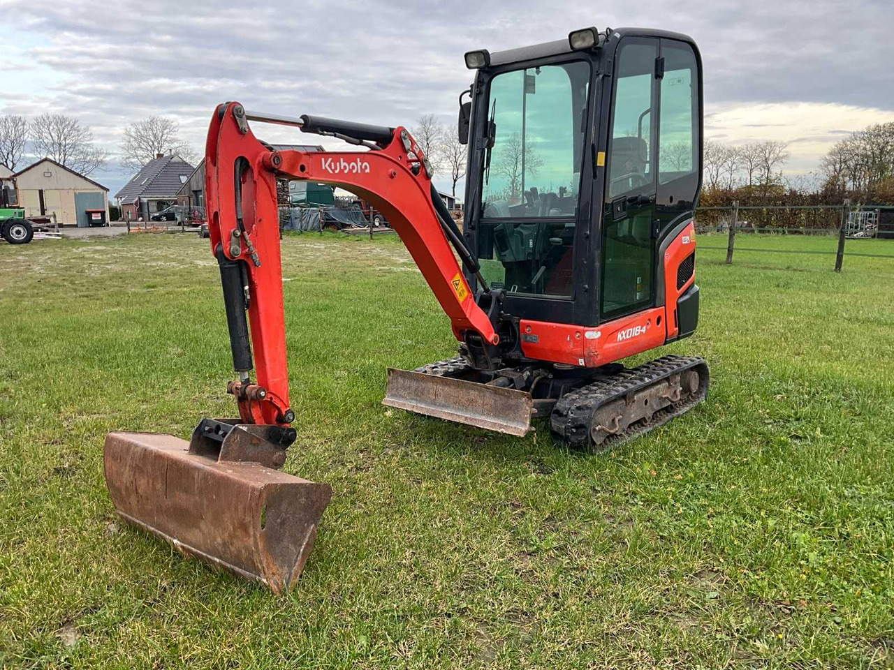 Kubota KX018-4 - Мини багер: слика 2 Kubota KX018-4 - Мини багер: слика 2