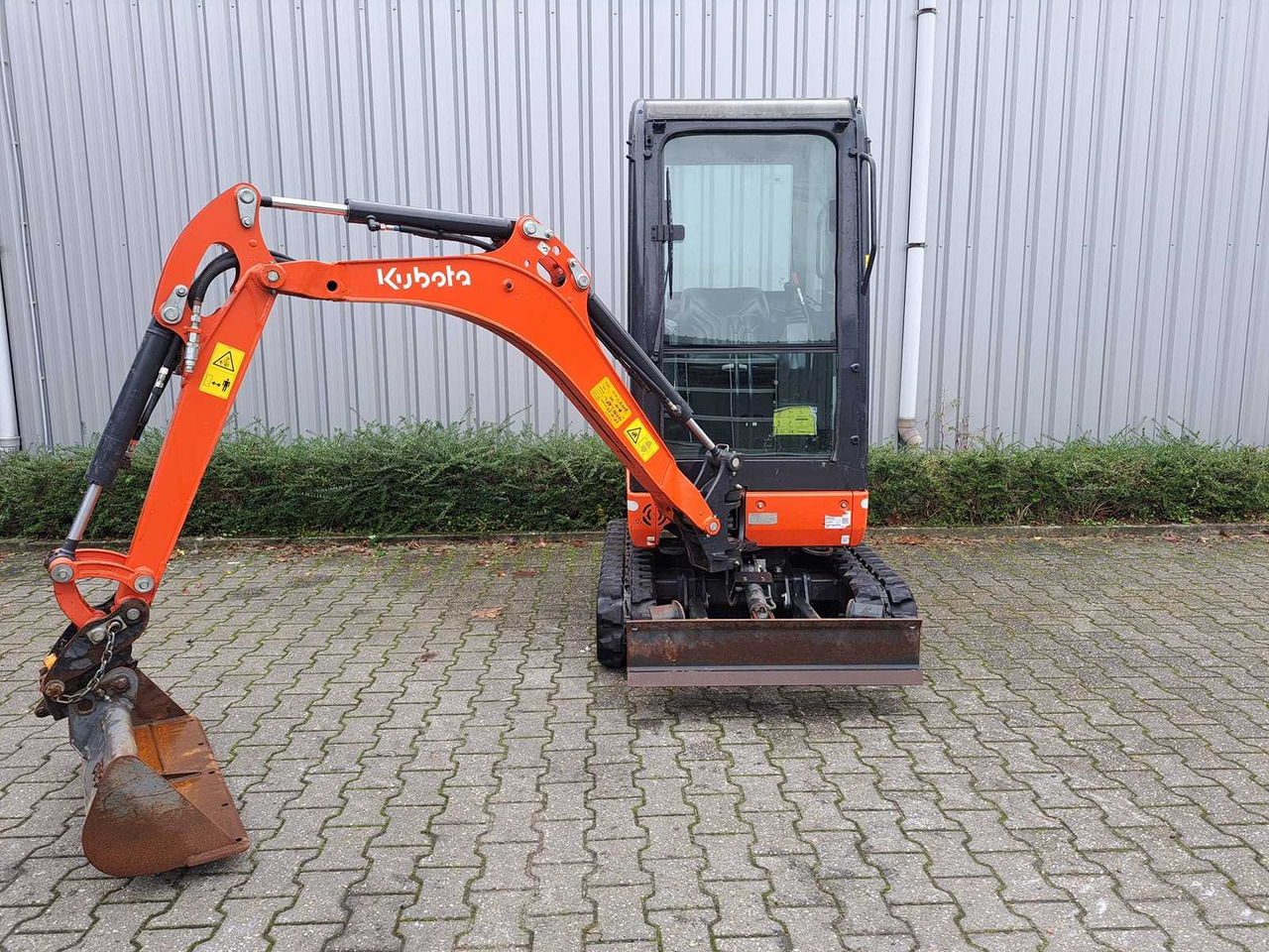 Kubota KX16-04 - Мини багер: слика 2 Kubota KX16-04 - Мини багер: слика 2
