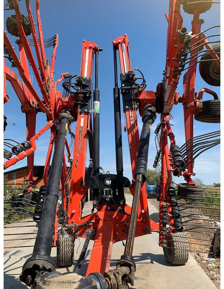 Kuhn - Тракторска фреза: слика 4 Kuhn - Тракторска фреза: слика 4