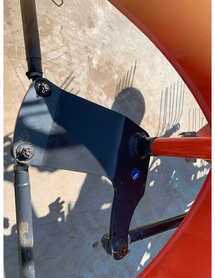 Kuhn - Тракторска фреза: слика 5 Kuhn - Тракторска фреза: слика 5