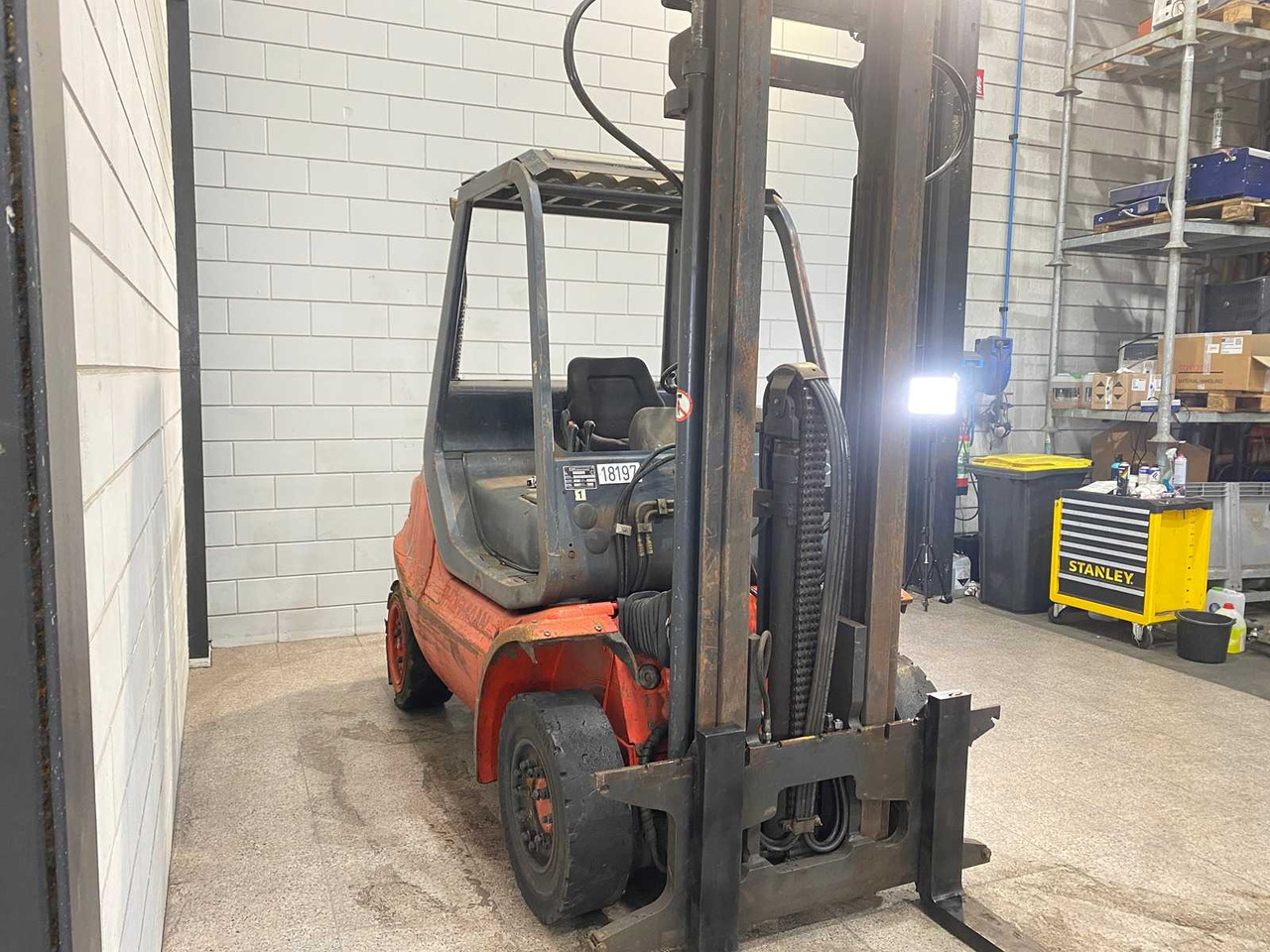 LINDE - 1991 - H40D - FORKLIFT TRUCK - Вилушкар: слика 3 LINDE - 1991 - H40D - FORKLIFT TRUCK - Вилушкар: слика 3