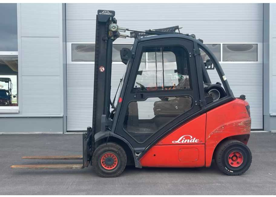 LINDE - H25T - 2004 - FORKLIFT TRUCKS - Вилушкар: слика 2 LINDE - H25T - 2004 - FORKLIFT TRUCKS - Вилушкар: слика 2