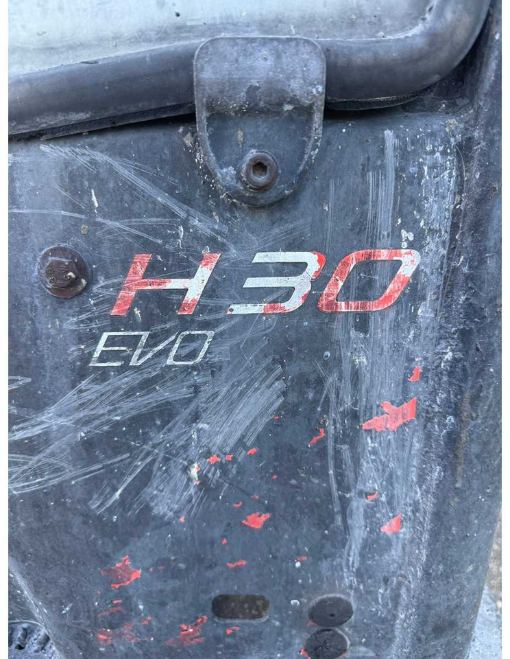 LINDE - H30 - FORKLIFT TRUCKS - 2013 - Вилушкар: слика 5 LINDE - H30 - FORKLIFT TRUCKS - 2013 - Вилушкар: слика 5