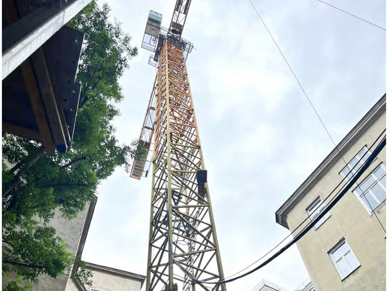 Liebherr 110 EC-B 6 FR.tronic - Кулски кран: слика 1 Liebherr 110 EC-B 6 FR.tronic - Кулски кран: слика 1