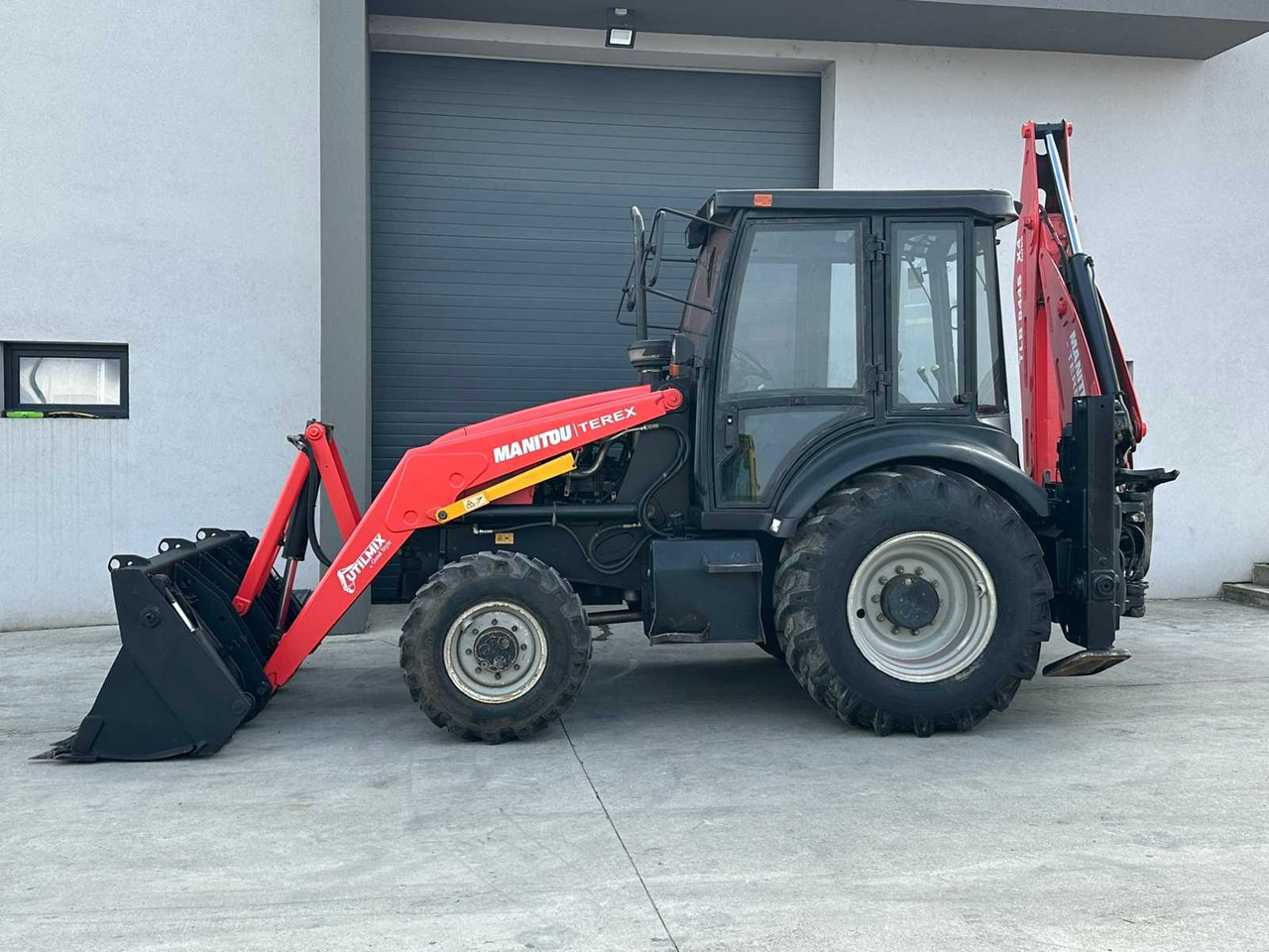 MANITOU - TEREX TLB 844SX4 - BACKHOE LOADER - 2018 - Ровокопач: слика 2 MANITOU - TEREX TLB 844SX4 - BACKHOE LOADER - 2018 - Ровокопач: слика 2