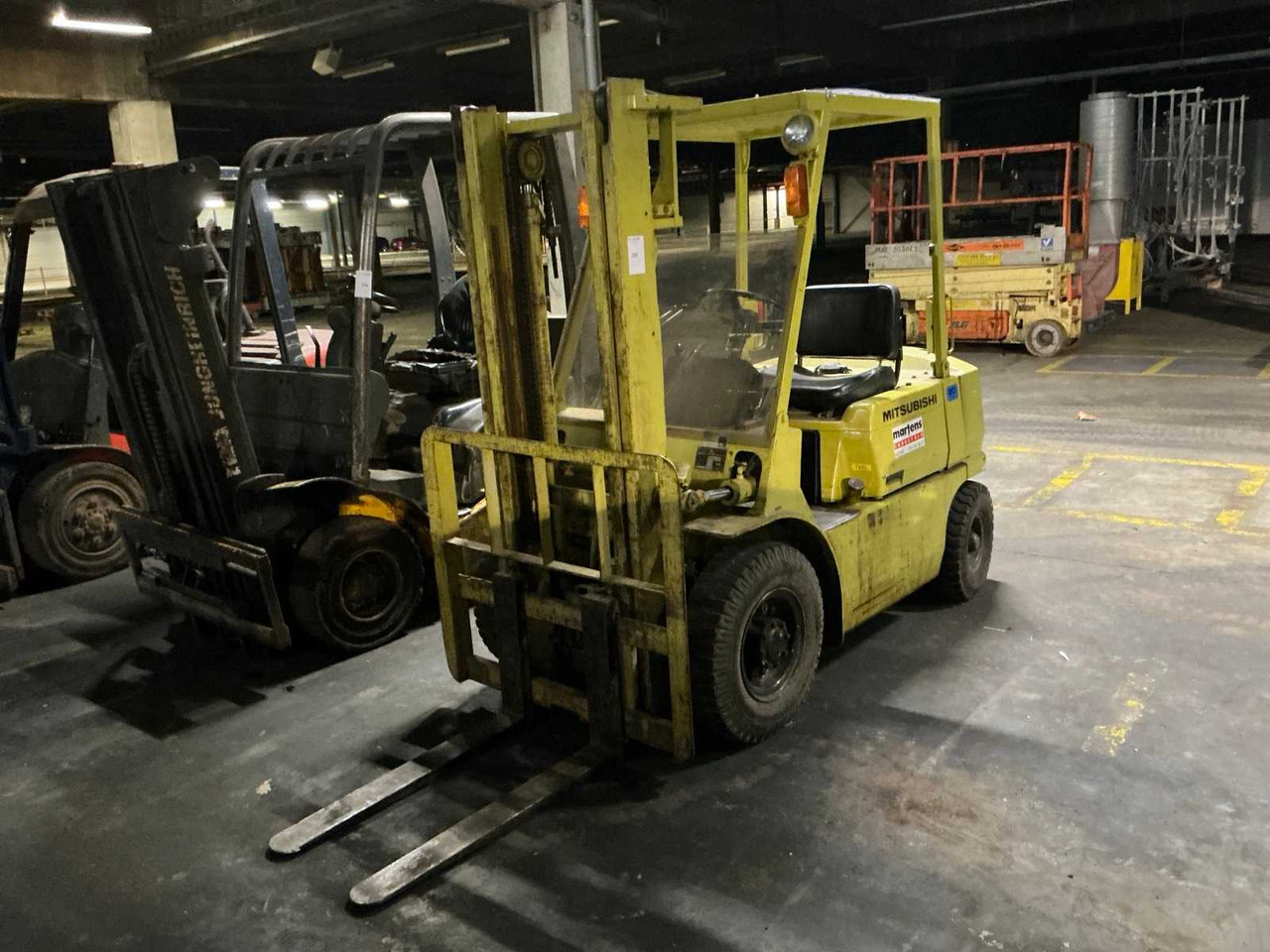 MITSUBISHI FD20 FORKLIFT - Вилушкар: слика 1 MITSUBISHI FD20 FORKLIFT - Вилушкар: слика 1