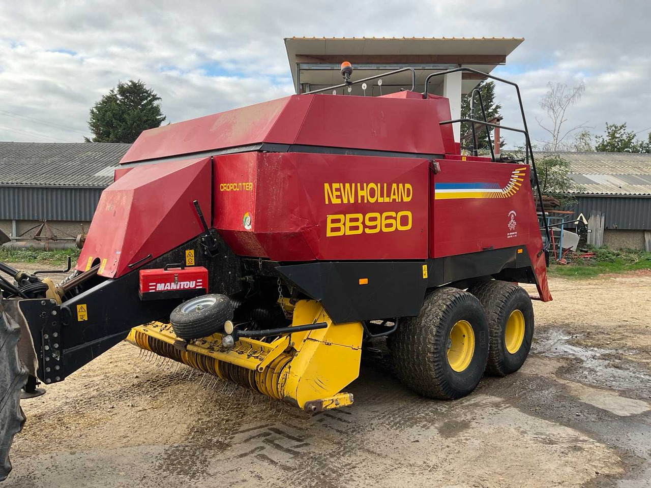 New Holland BB960RT - Балирка за квадратни бали: слика 1 New Holland BB960RT - Балирка за квадратни бали: слика 1