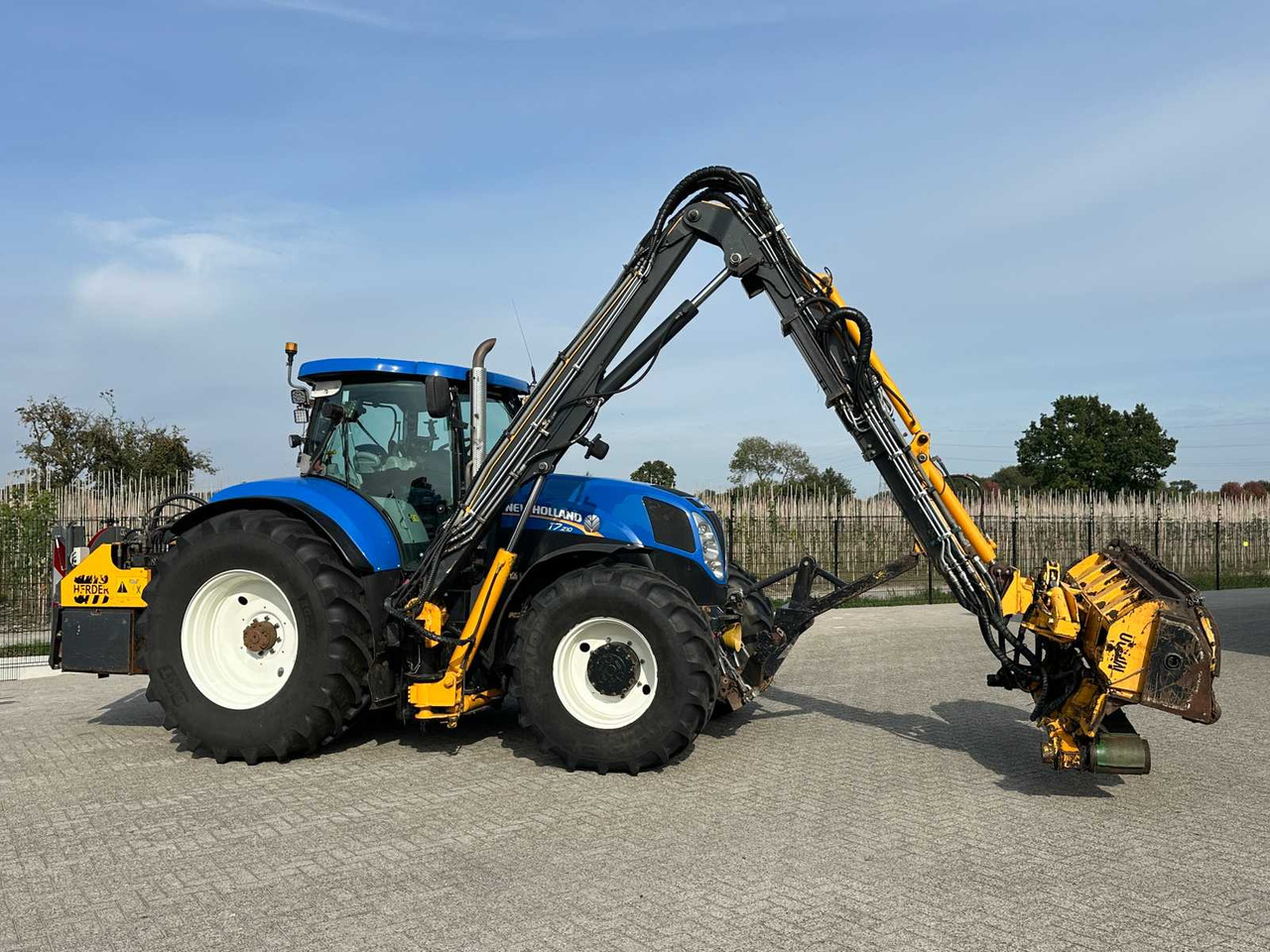 New Holland T7.210 - Трактор: слика 2 New Holland T7.210 - Трактор: слика 2