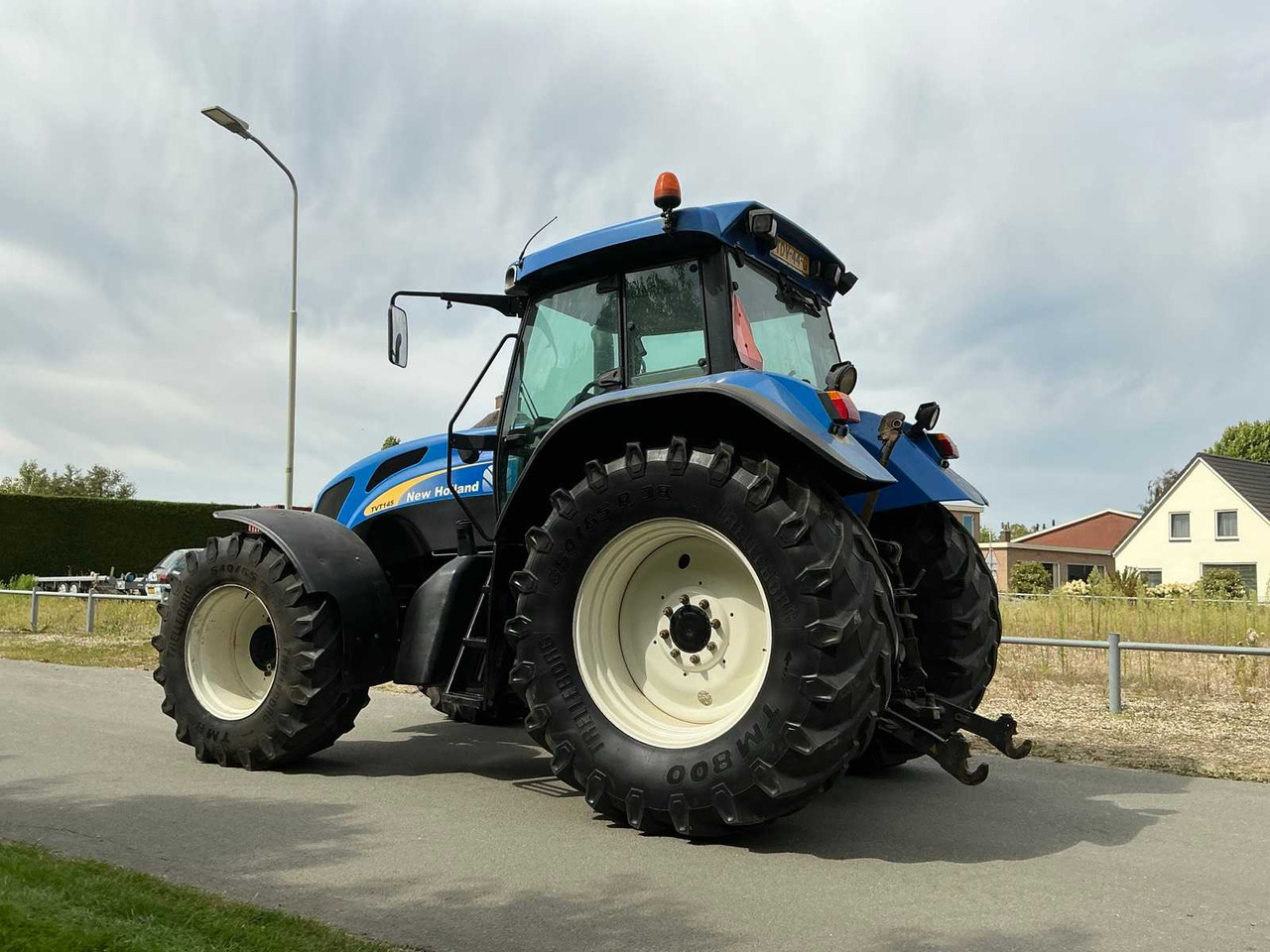 New Holland TVT145 - Трактор: слика 4 New Holland TVT145 - Трактор: слика 4