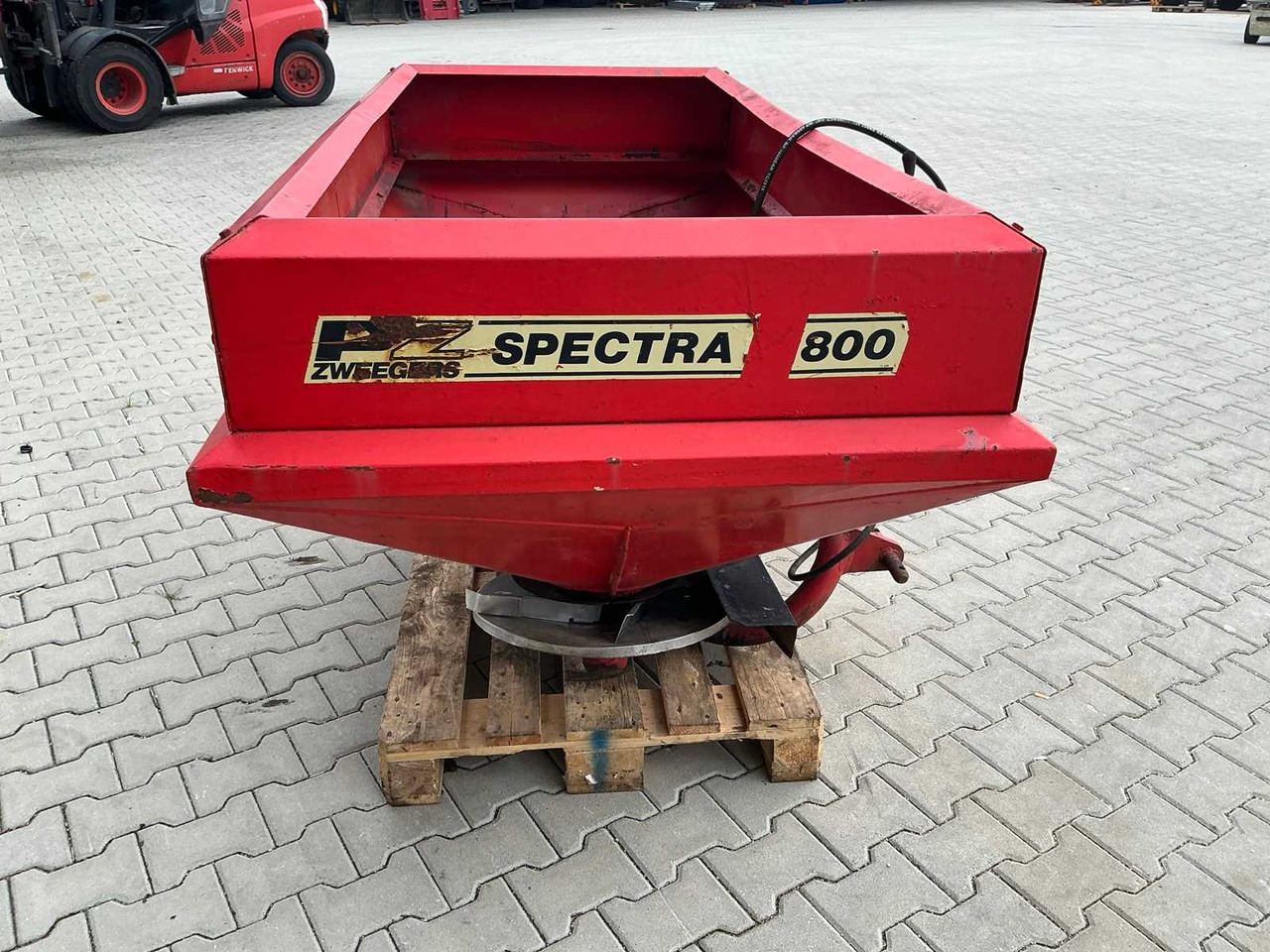 PZ Zweegers Spectra 800 - Распрскувач на вештачко ѓубриво: слика 3 PZ Zweegers Spectra 800 - Распрскувач на вештачко ѓубриво: слика 3