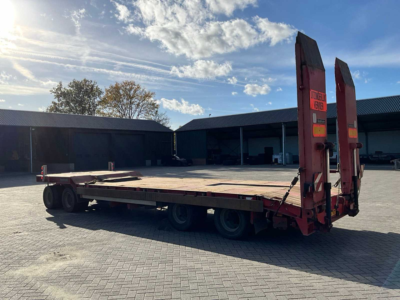 2001 GOLDHOFER TU 4 - 31/80 LOW LOADER - Полуприколка: слика 4 2001 GOLDHOFER TU 4 - 31/80 LOW LOADER - Полуприколка: слика 4