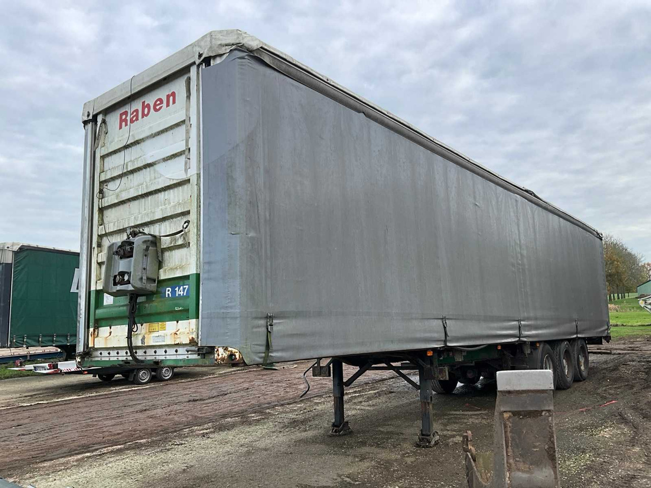 GT FRUEHAUF - SLIDING TARPAULIN TRAILER - SEMI-TRAILER - Полуприколка: слика 1 GT FRUEHAUF - SLIDING TARPAULIN TRAILER - SEMI-TRAILER - Полуприколка: слика 1