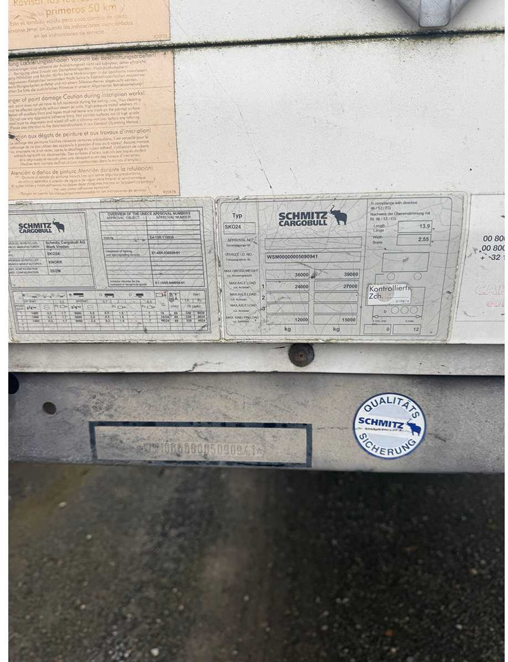 SCHMITZ CARGOBULL AG - SKO24 REFRIGERATED BOX SEMI-TRAILER - 2011 - SEMI-TRAILER - Полуприколка: слика 4 SCHMITZ CARGOBULL AG - SKO24 REFRIGERATED BOX SEMI-TRAILER - 2011 - SEMI-TRAILER - Полуприколка: слика 4