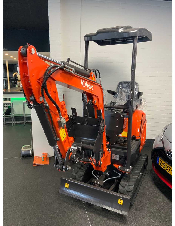 Powered-By-Kubota U105 - Мини багер: слика 2 Powered-By-Kubota U105 - Мини багер: слика 2