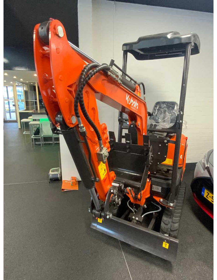 Powered-By-Kubota U105 - Мини багер: слика 3 Powered-By-Kubota U105 - Мини багер: слика 3
