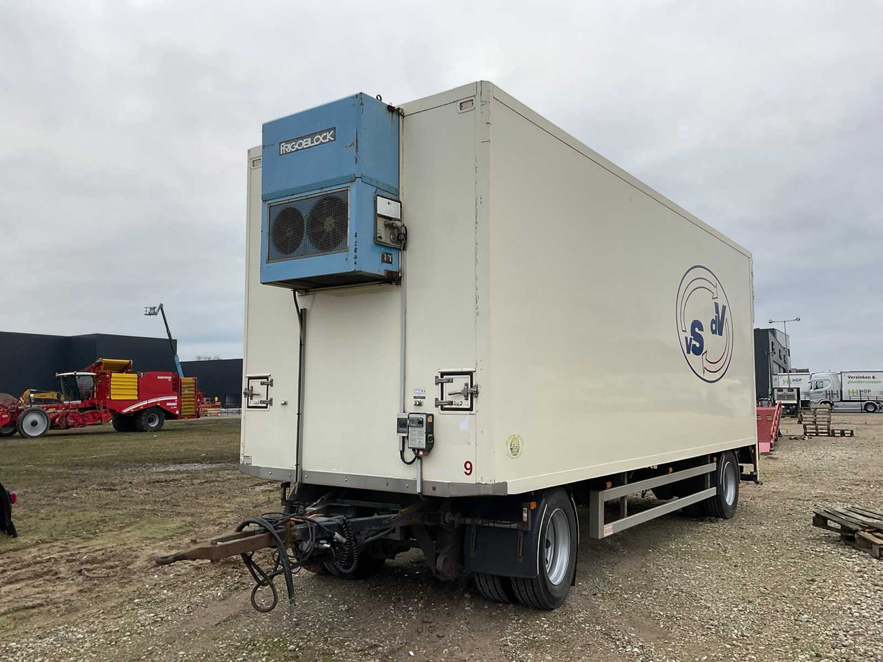 2004 VOGELZANG VA-10-10GB SLIM FRIDGE TRAILER - Приколка: слика 1 2004 VOGELZANG VA-10-10GB SLIM FRIDGE TRAILER - Приколка: слика 1