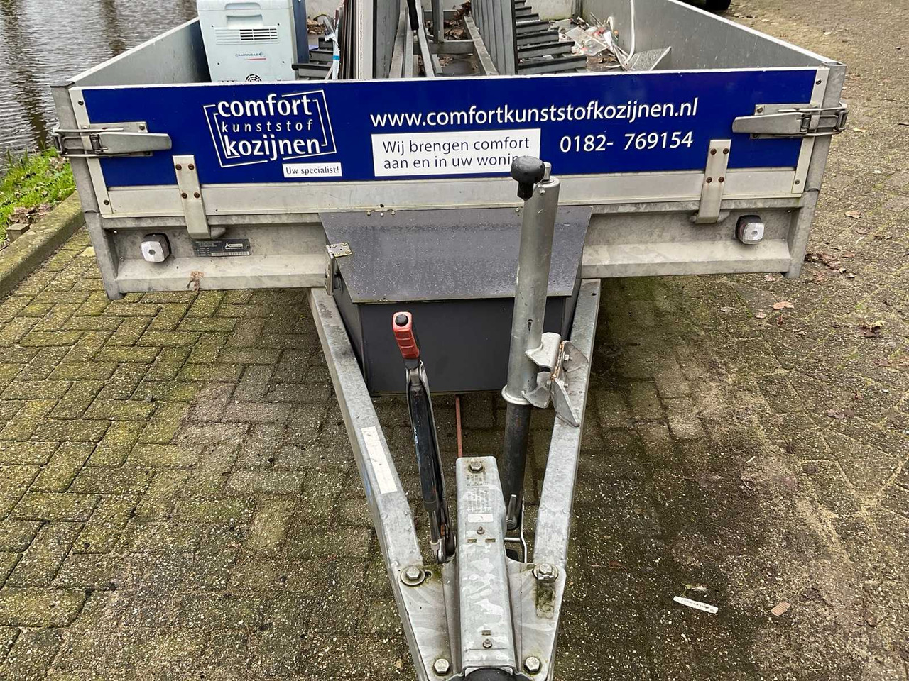 2017 PSX 2000 GLASRESTEEL TANDEM AXLE - Приколка: слика 5 2017 PSX 2000 GLASRESTEEL TANDEM AXLE - Приколка: слика 5